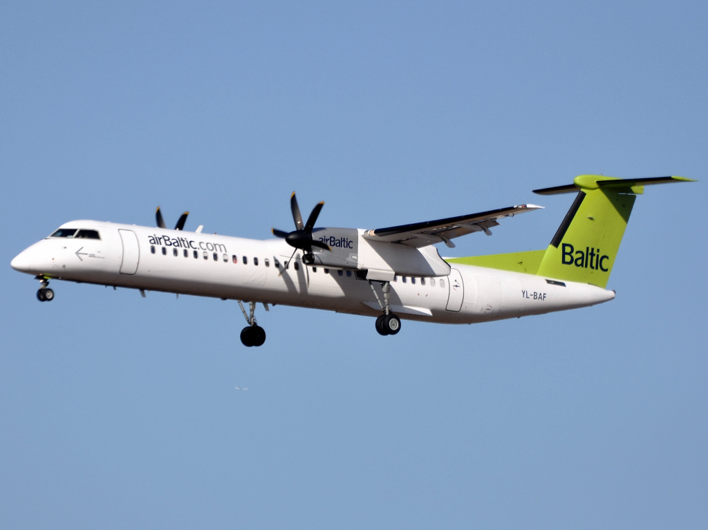 YL-BAF · Bombardier Dash 8-Q402 · (CPH / EKCH)