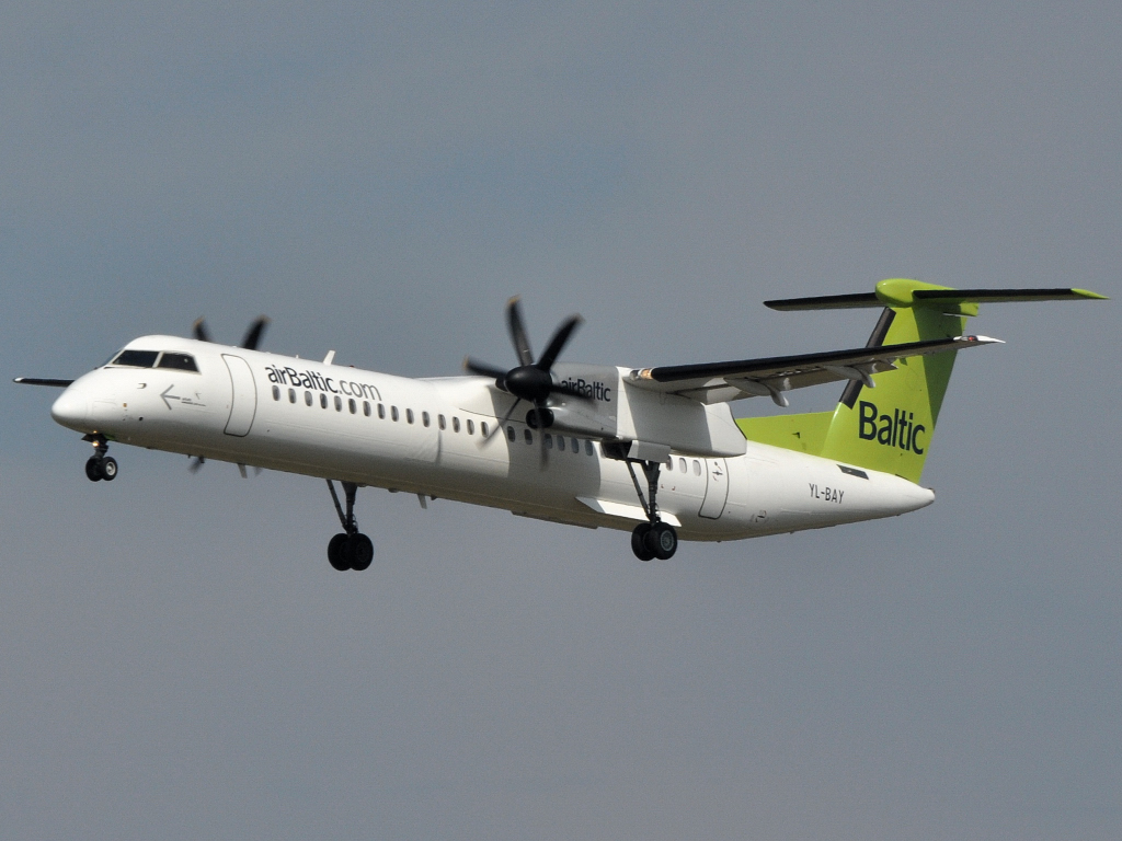 YL-BAY · Bombardier Dash 8-Q402 · (CPH / EKCH)