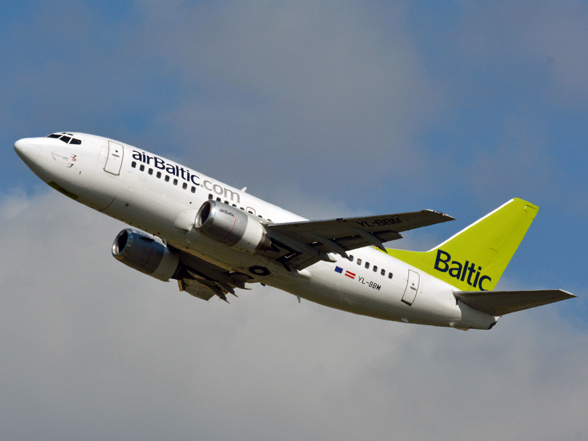 YL-BBM · Boeing 737-522 · (CPH / EKCH)