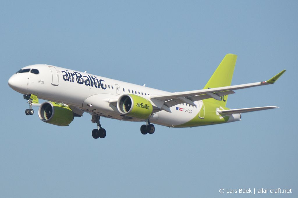 YL-CSD (55006) 2017 Bombardier CSeries CS300