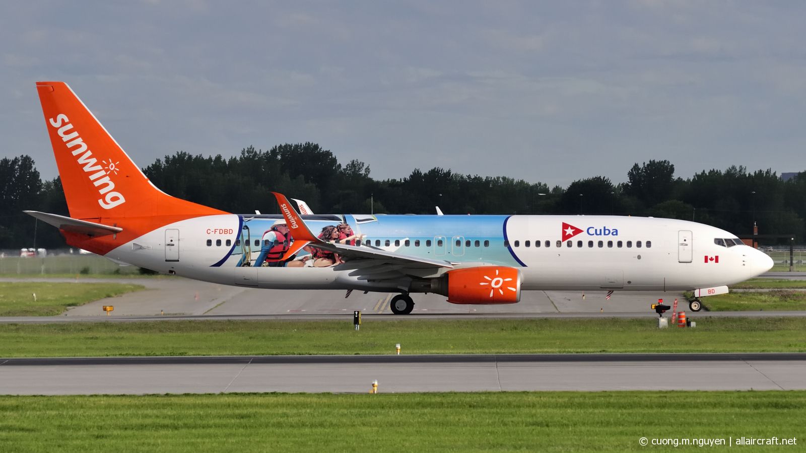 C-FDBD · Boeing 737-8Q8(WL) · (YUL / CYUL)