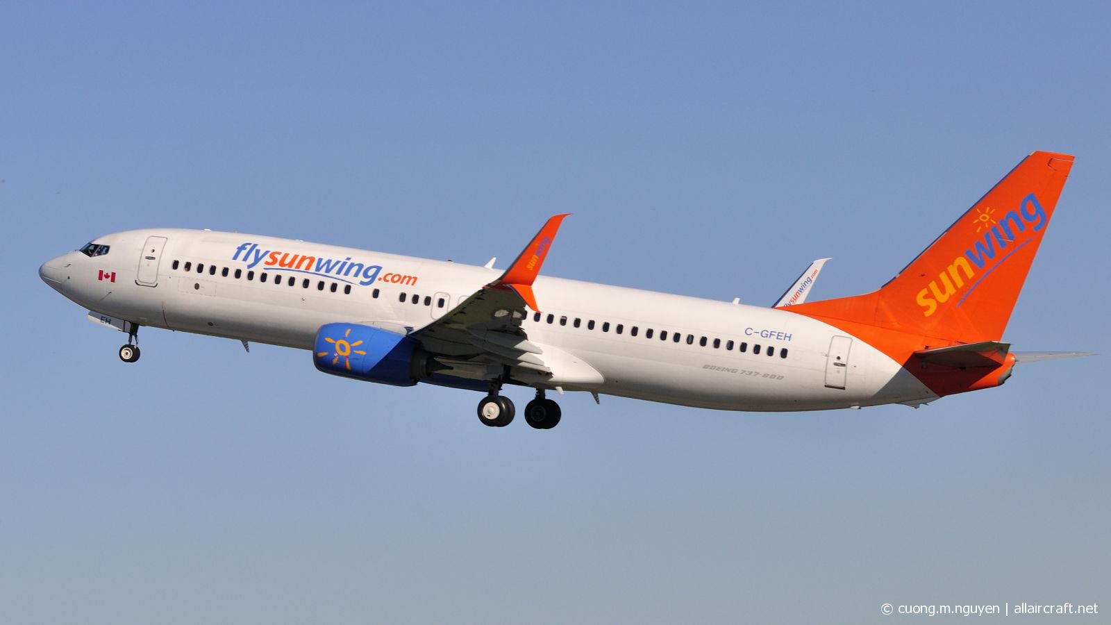 C-GFEH · Boeing 737-8GS(WL) · (YUL / CYUL)