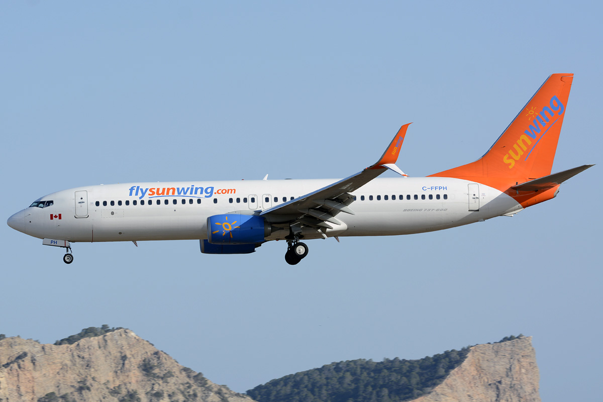 C-FFPH · Boeing 737-81D(WL) · (IBZ / LEIB)