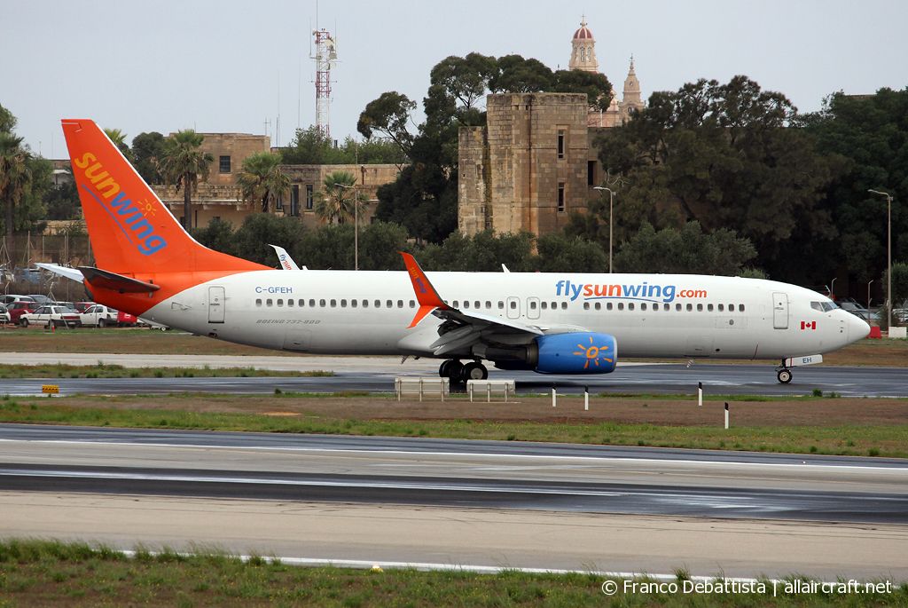 C-GFEH (41608) 2015 Boeing 737-8GS(WL)