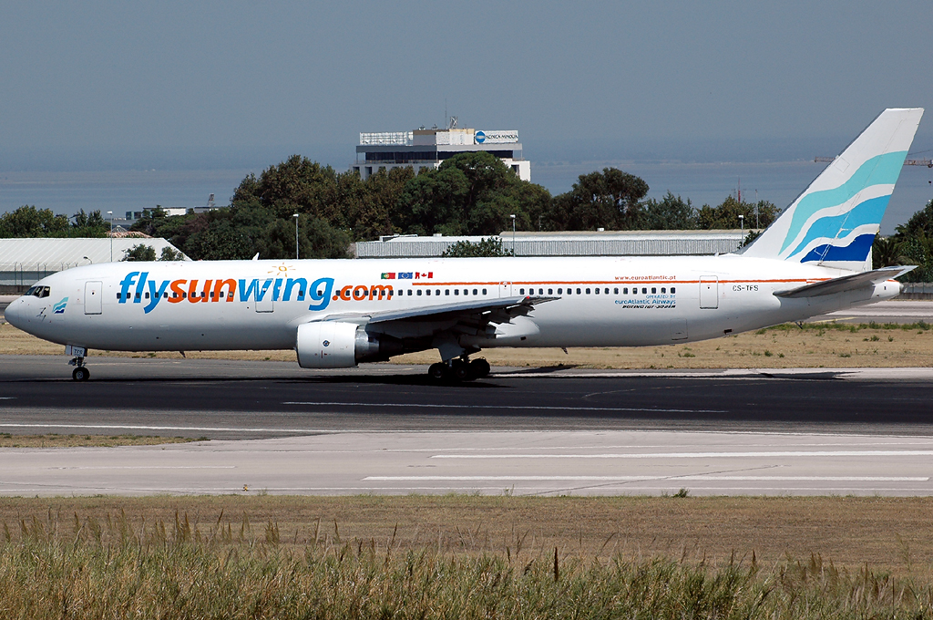 CS-TFS · Boeing 767-3Y0/ER · (LIS / LPPT)
