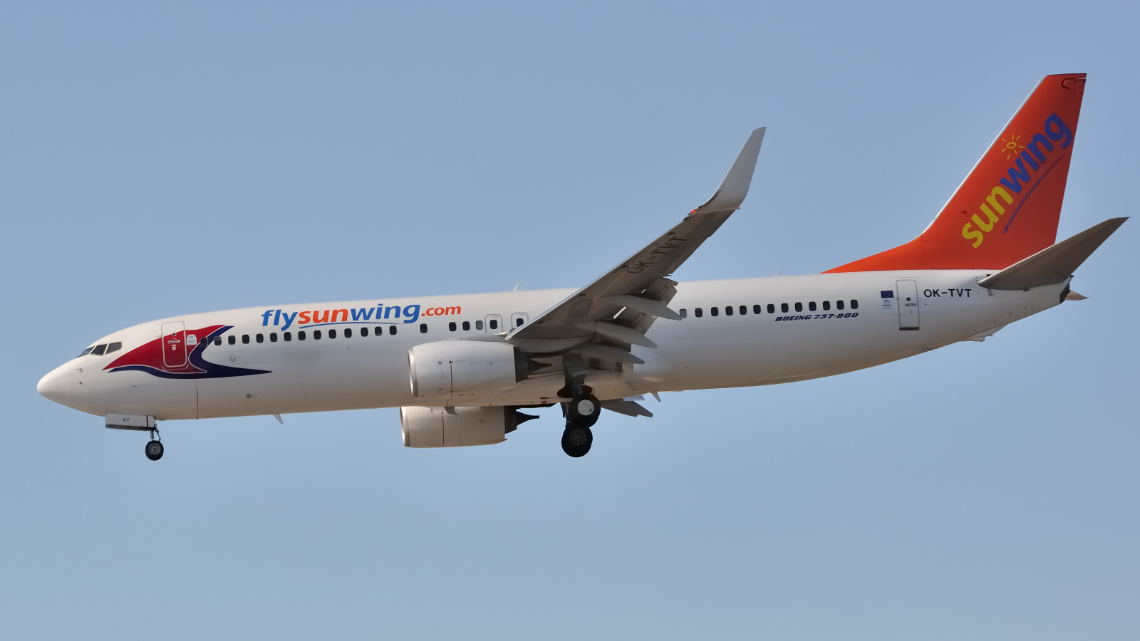 OK-TVT · Boeing 737-86N(WL) · (YOW / CYOW)
