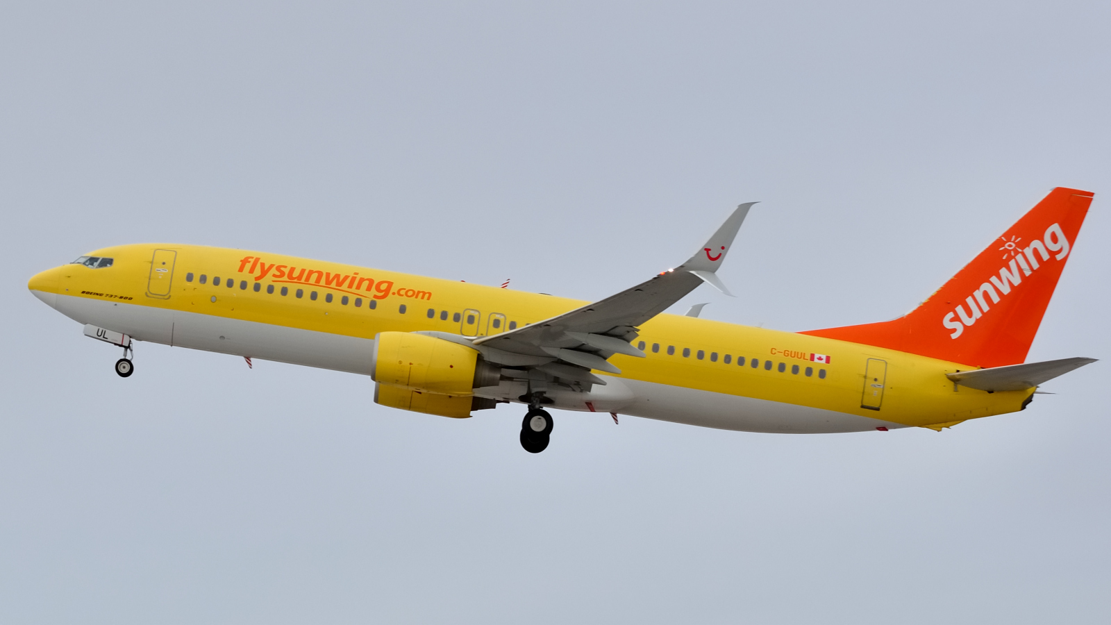 C-GUUL, (cn 38820), Boeing 737-8K5