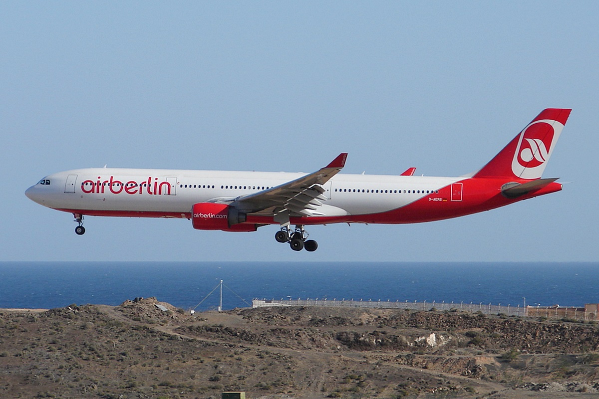 D-AERS (171) 1997 Airbus A330-322