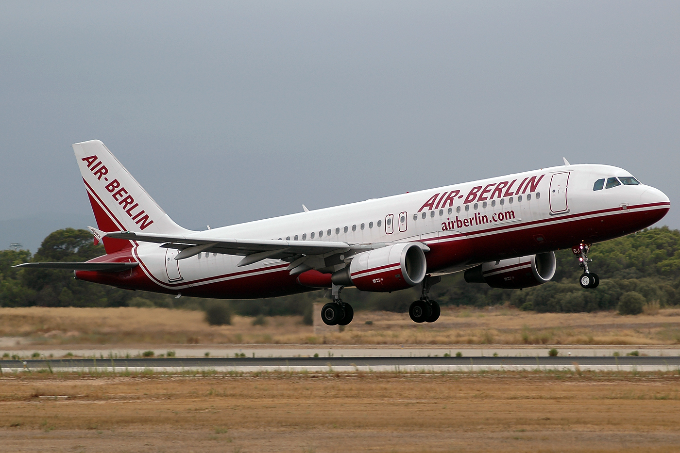 D-ABDJ · Airbus A320-214 · (PMI / LEPA / LESJ)