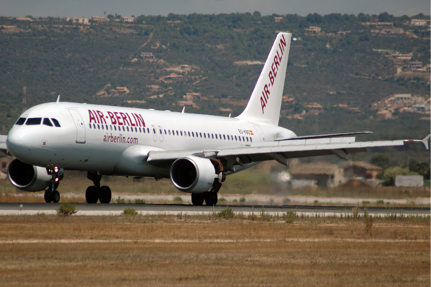 EC-KBQ (1657) 2001 Airbus A320-214