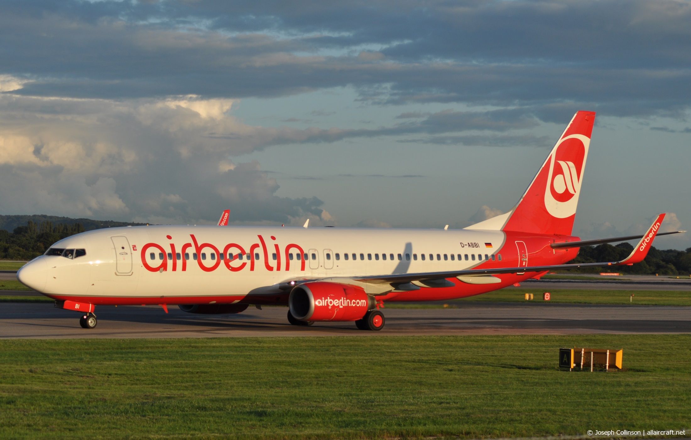 D-ABBI · Boeing 737-86J(WL) · (MAN / EGCC)