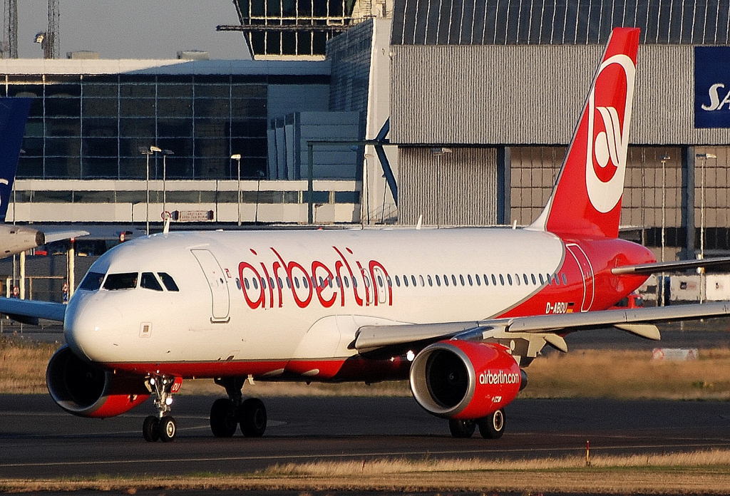 D-ABDU · Airbus A320-214 · (CPH / EKCH)