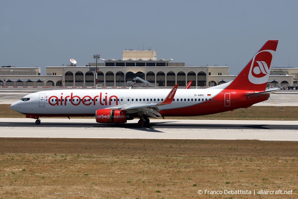 D-ABKI (37748) 2010 Boeing 737-86JWL
