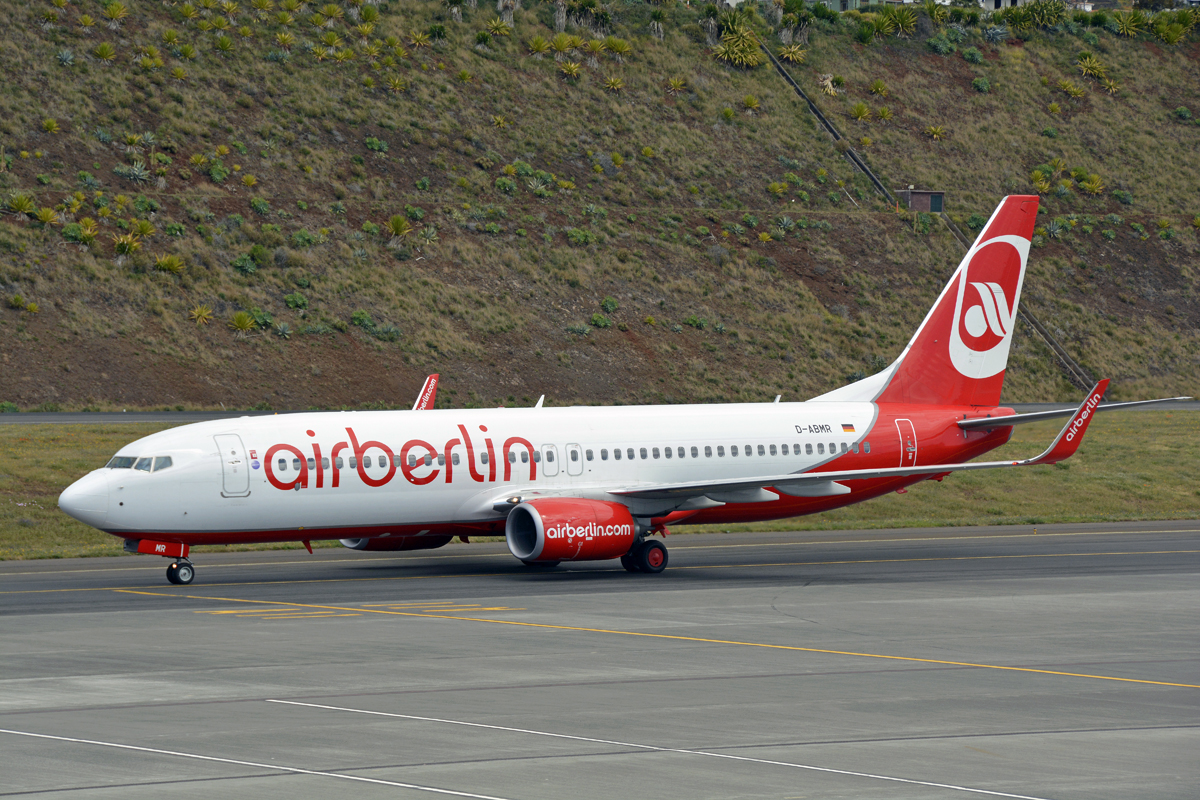 D-ABMR · Boeing 737-86J(WL) · (FNC / LPMA)