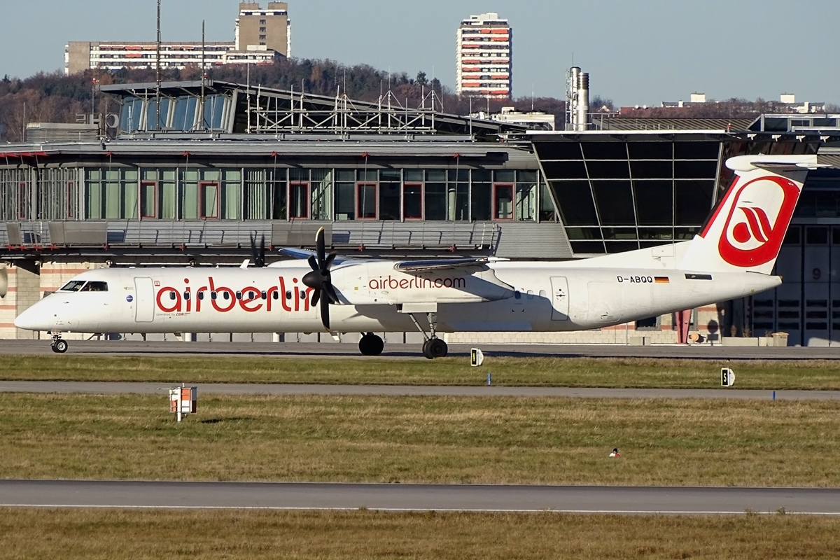 D-ABQQ (cn 4198) Dash 8-Q402