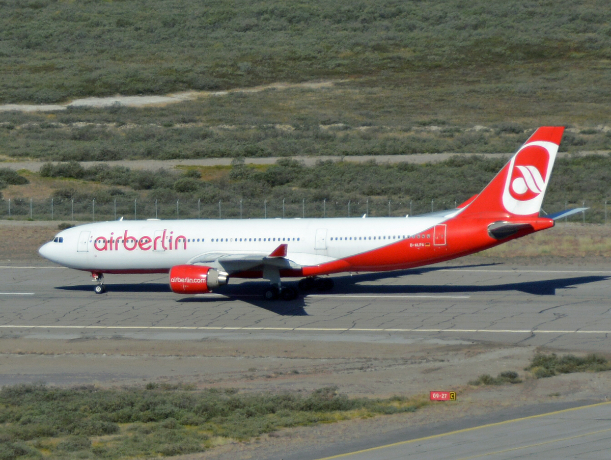 D-ALPA (403) 2001 Airbus A330-223