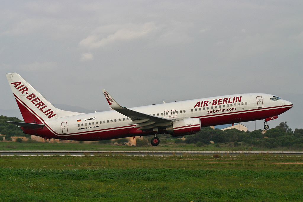 D-ABAD · Boeing 737-86J(WL) · (PMI / LEPA / LESJ)