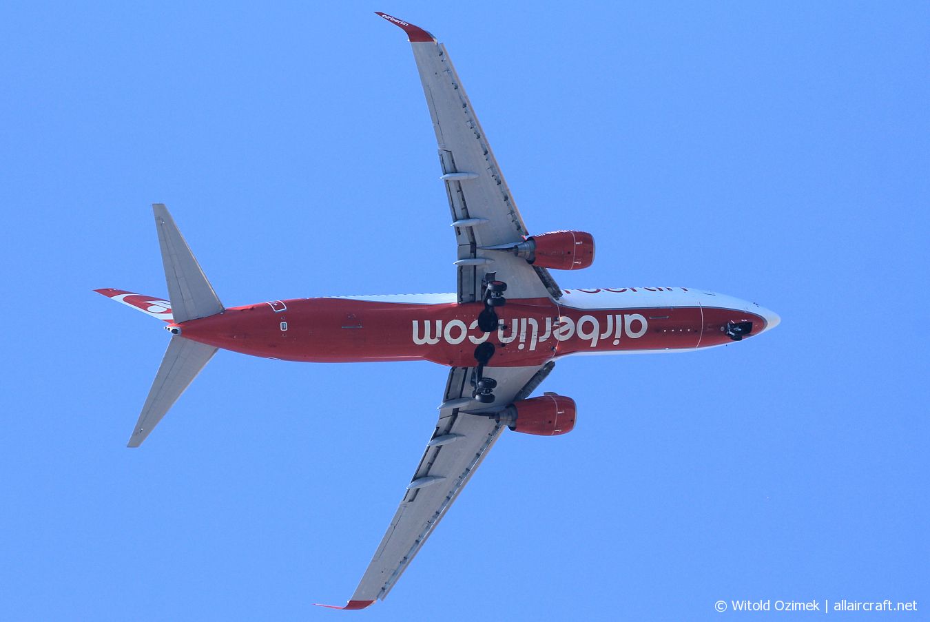 D-ABKJ · Boeing 737-86J(WL) · (HER / LGIR)