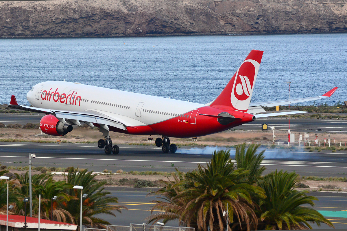 D-ALPF · Airbus A330-223 · (LPA / GCLP)