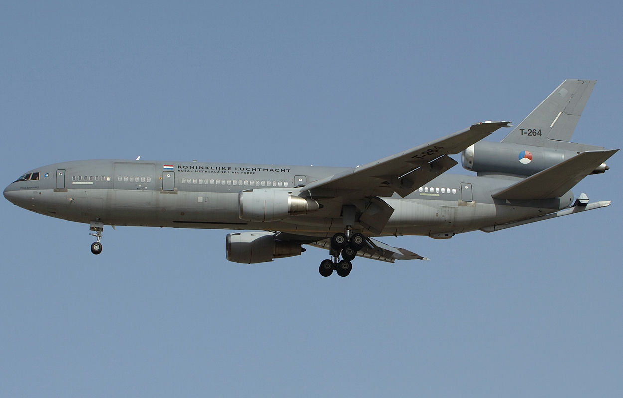 T-264 (46985) 1978 McDonnell Douglas KDC-10-30CF