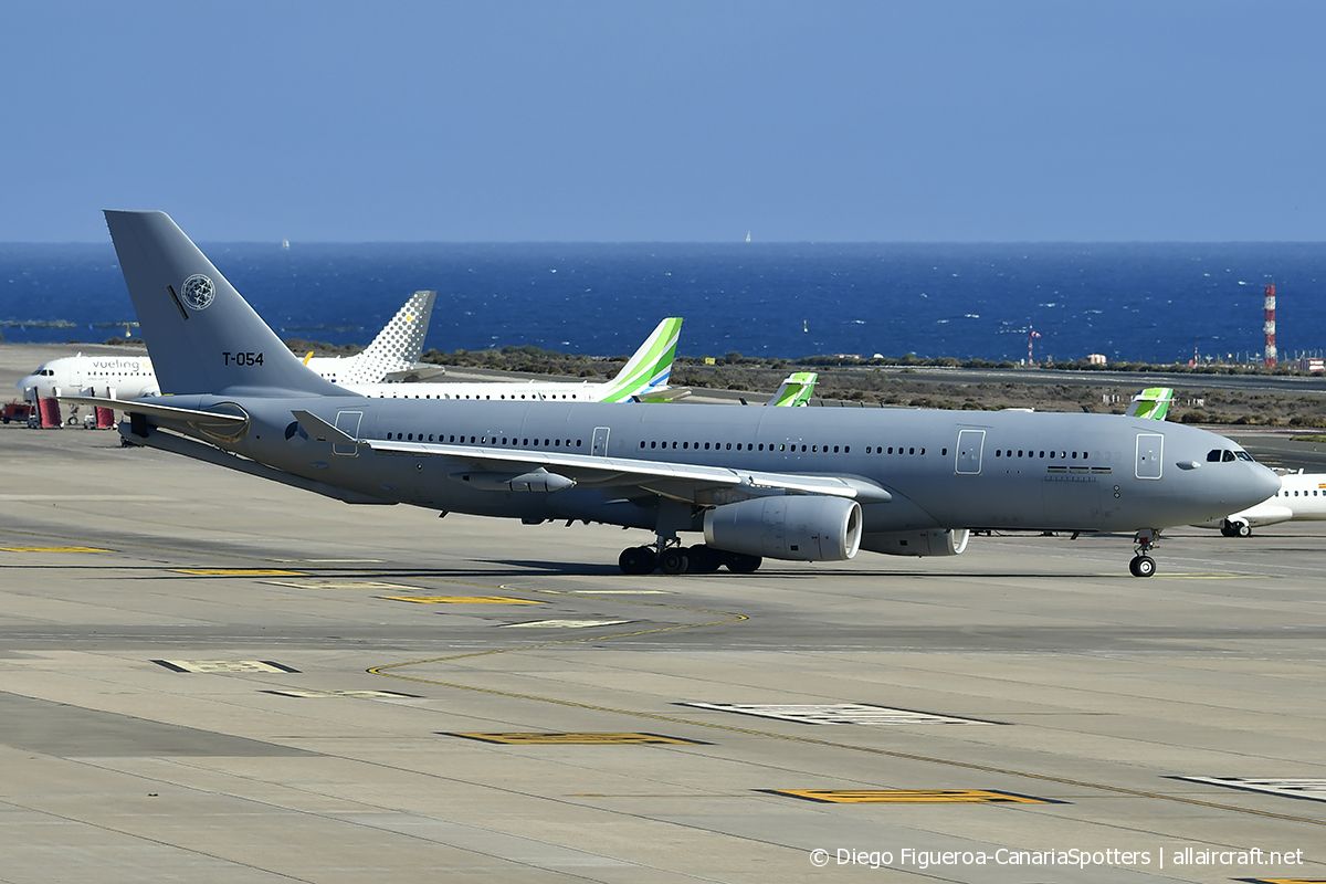 T-054 (1830) 2017 Airbus A330-243MRTT