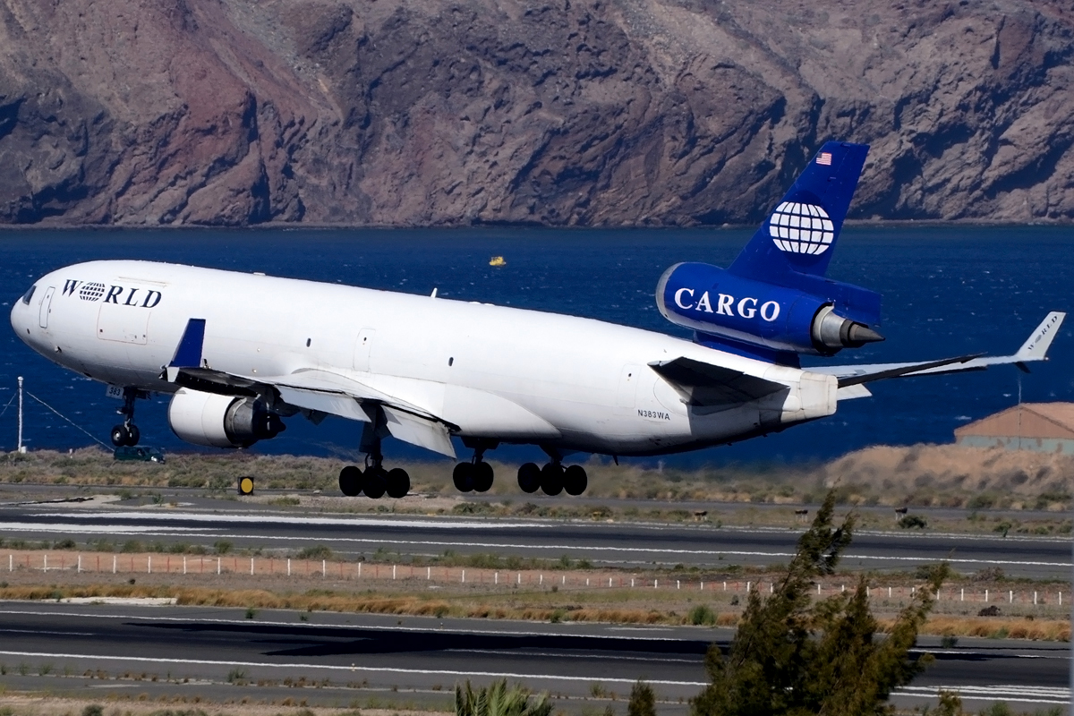 N383WA (48412) 1990 McDonnell Douglas MD-11F