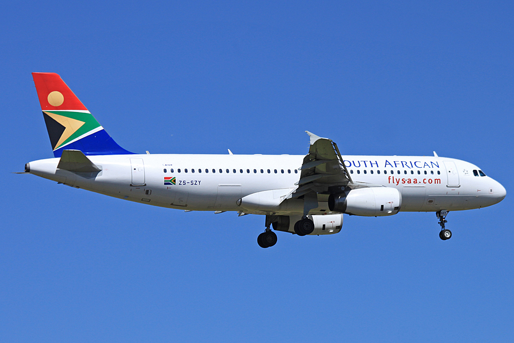 ZS-SZY · Airbus A320-232 · (JNB / FAJS)