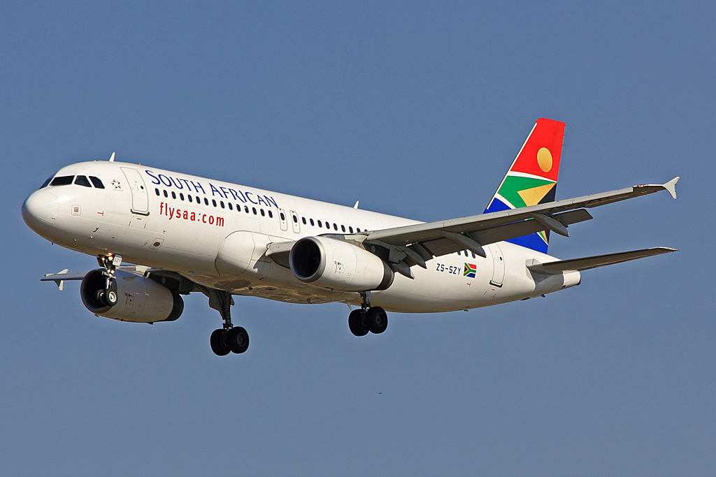 ZS-SZY · Airbus A320-232 · (JNB / FAJS)