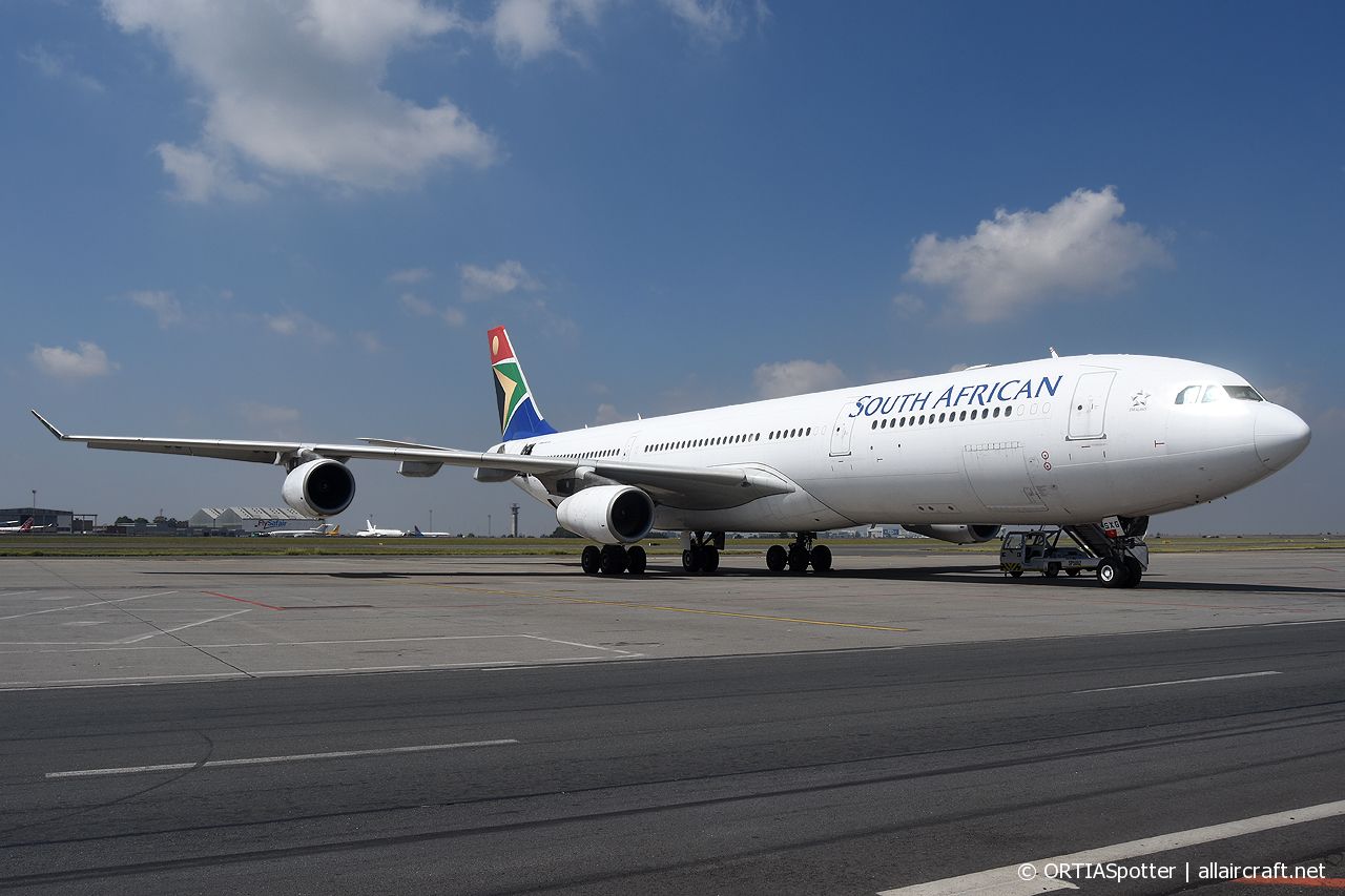 ZS-SXG (378) 2000 Airbus A340-313