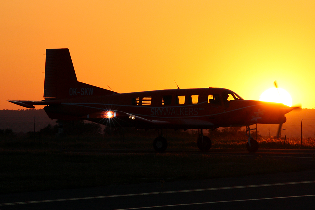 OK-SKW · Pacific Aerospace 750XL · (LPEV)