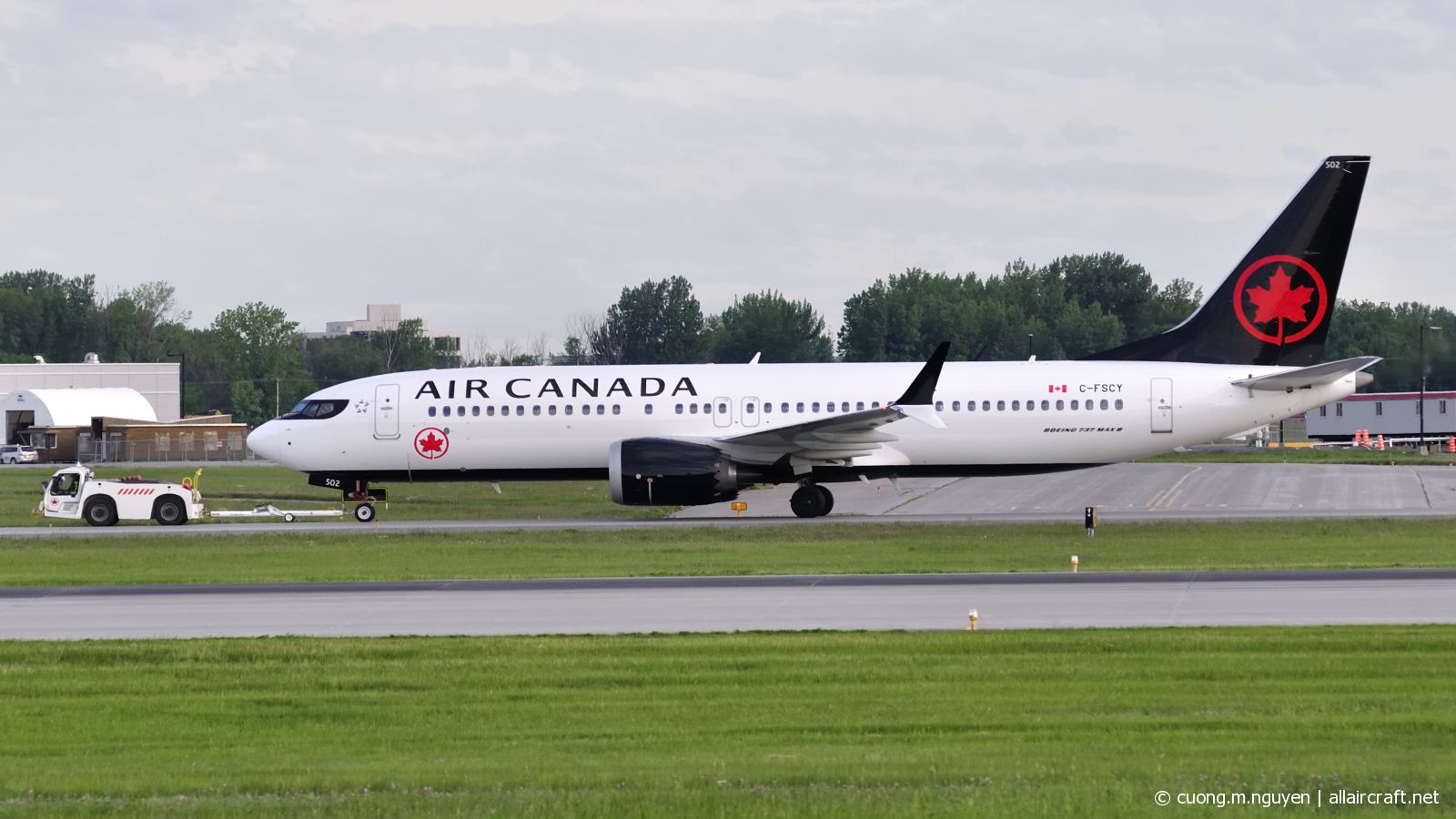 C-FSCY (cn 61208) Boeing 737-8 MAX