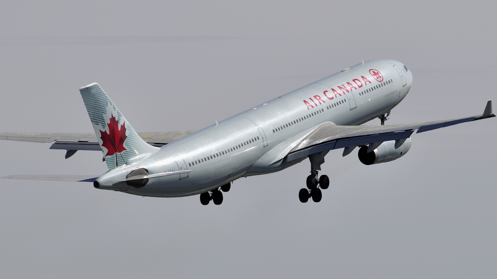 C-GFAJ · Airbus A330-343 · (YUL / CYUL)