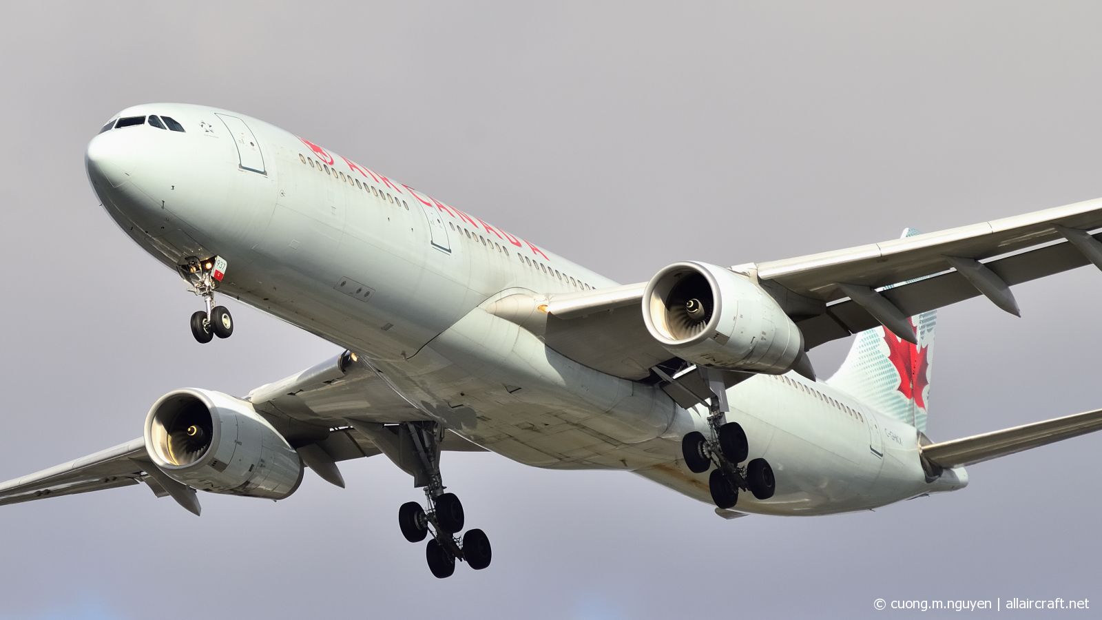C-GHKX · Airbus A330-343 · (YUL / CYUL)