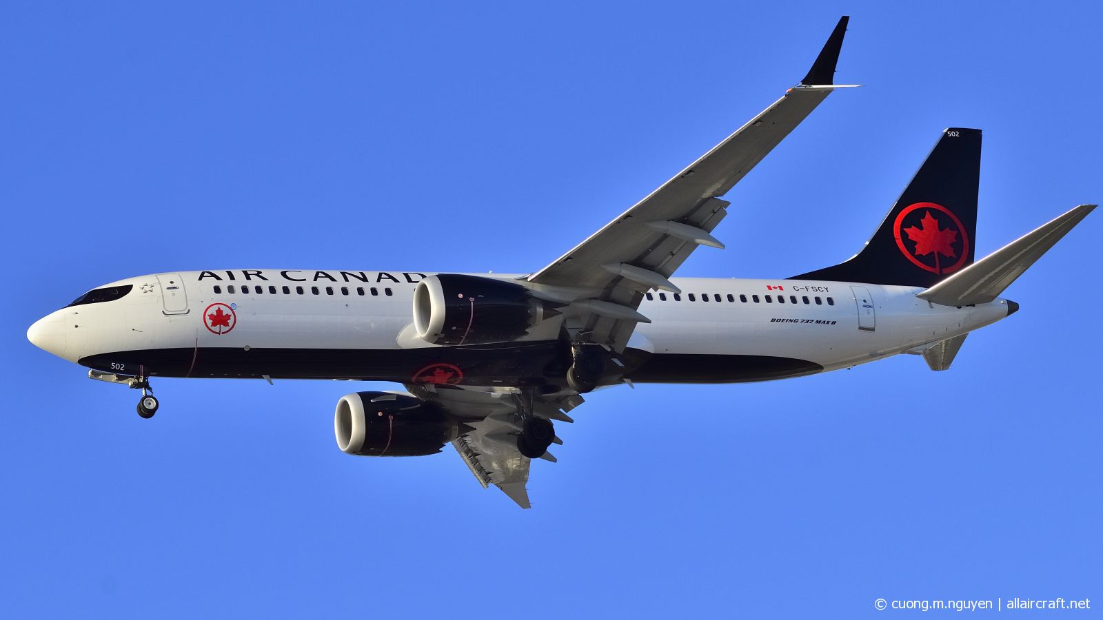 C-FSCY · Boeing 737-8 MAX · (YUL / CYUL)