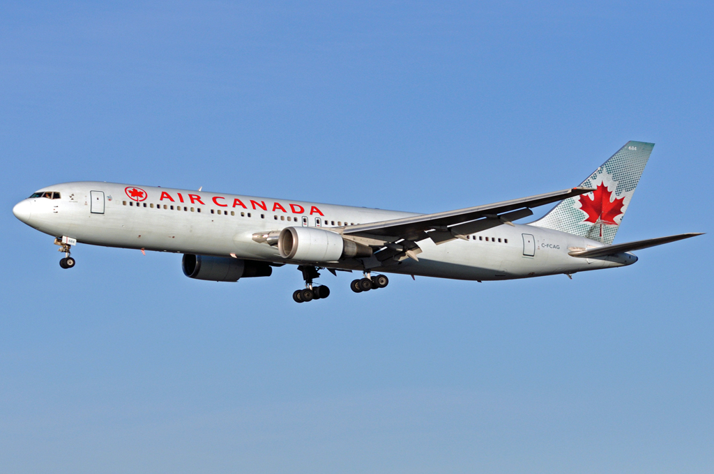 C-FCAG (cn 24085) Boeing 767-375ER
