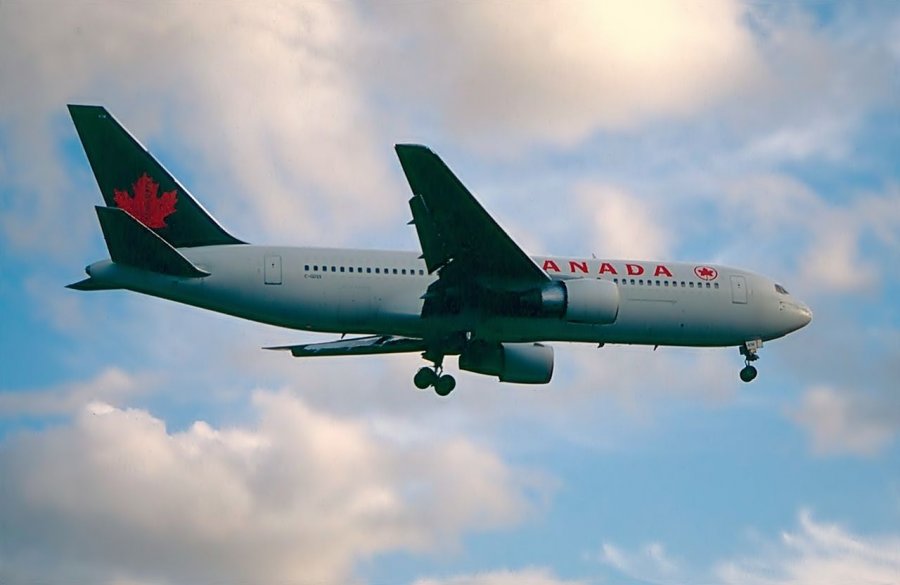 C-GDSS · Boeing 767-233/ER · (LHR / EGLL)