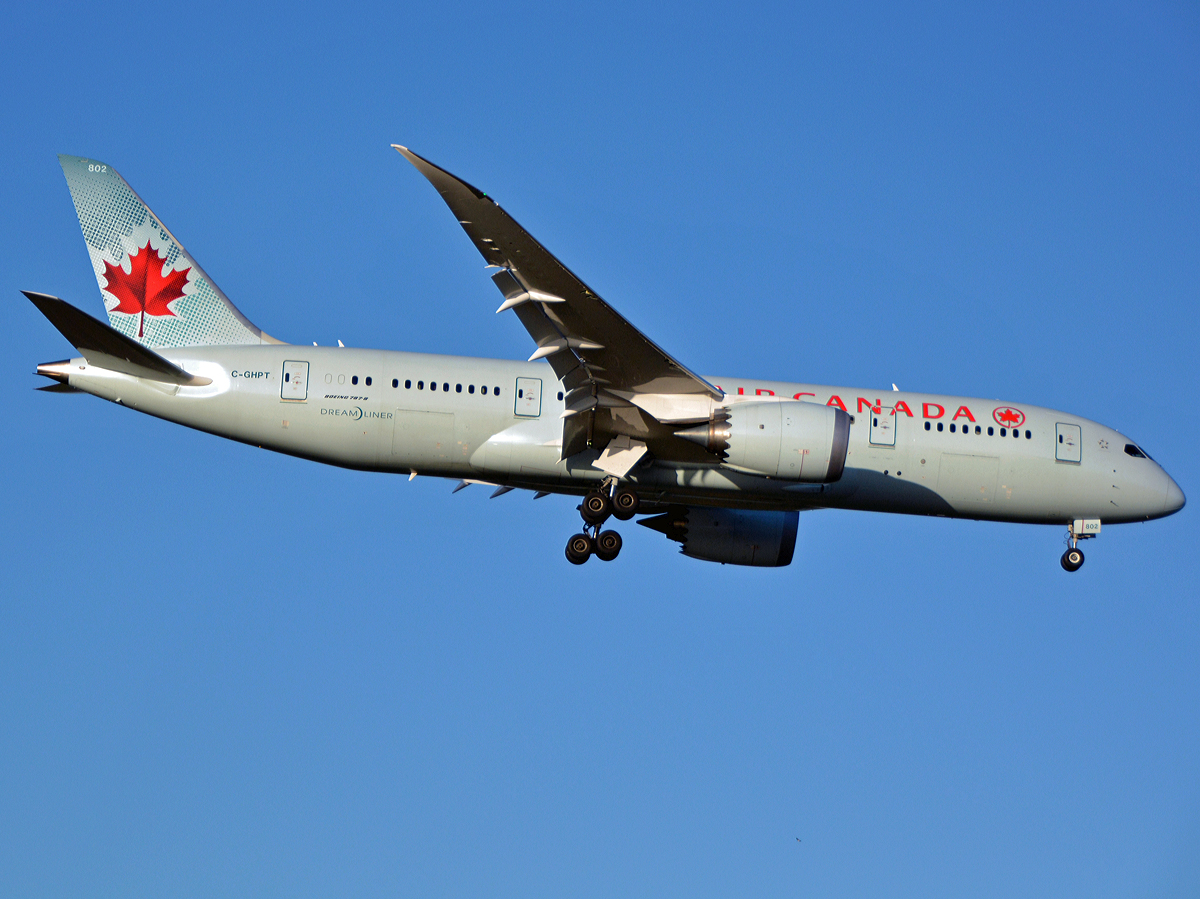 C-GHPT (cn 35258) Boeing 787-8