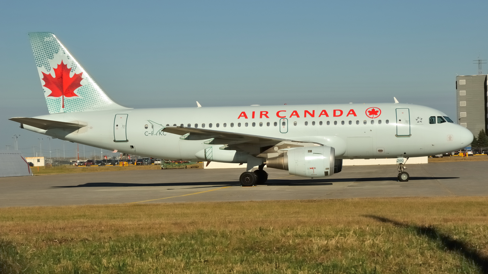 C-FYKC (cn 0691) Airbus A319-114