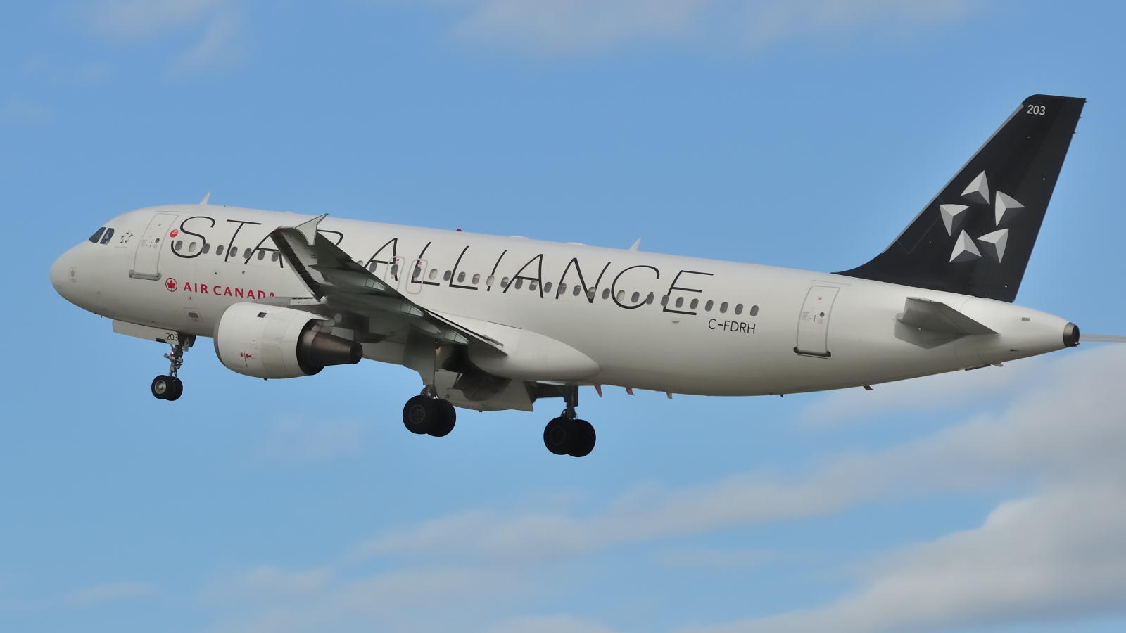 C-FDRH (cn 0073) Airbus A320-211