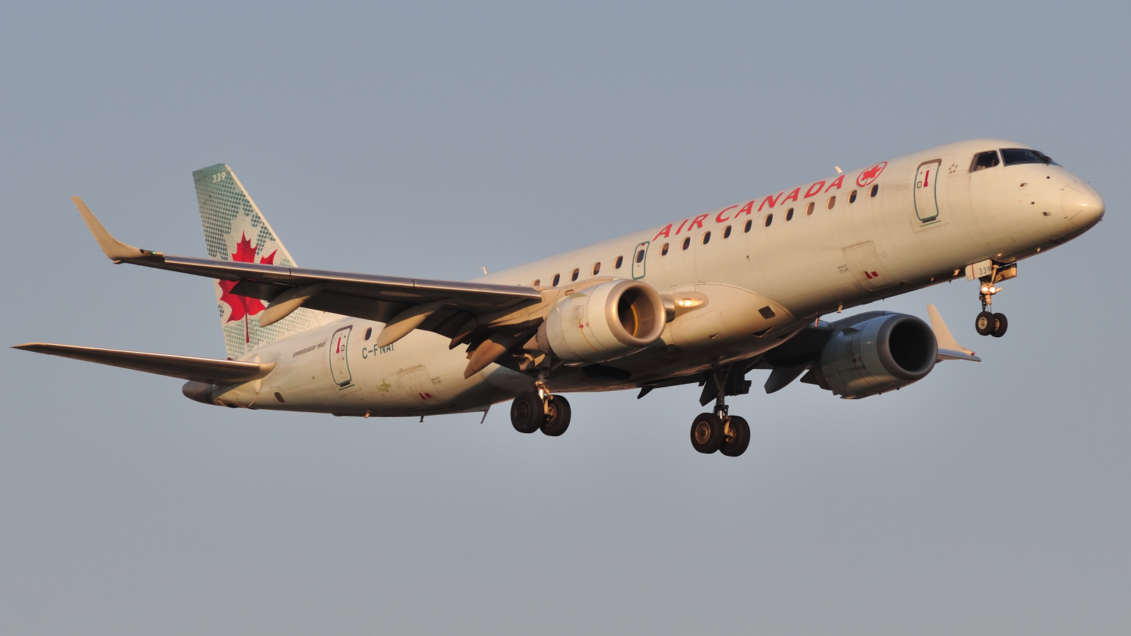 C-FNAI · Embraer 190-100IGW · (YUL / CYUL)