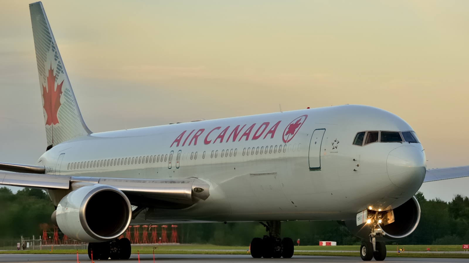 C-GHLV · Boeing 767-36N/ER · (YOW / CYOW)
