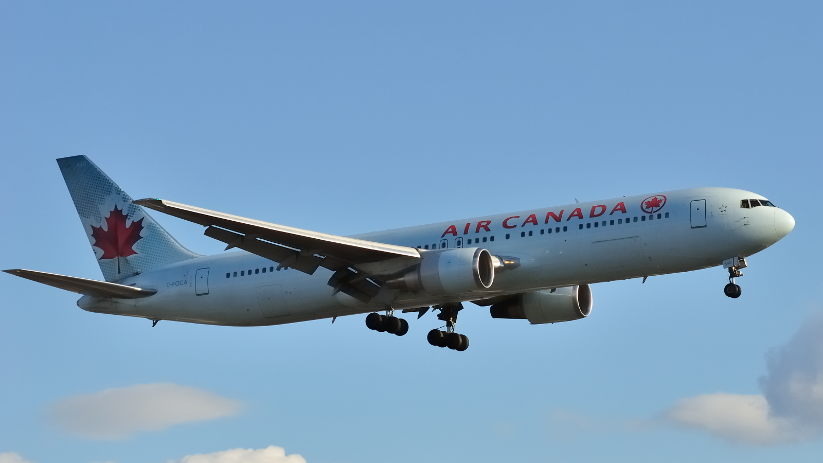 C-FOCA · Boeing 767-375/ER · (YUL / CYUL)