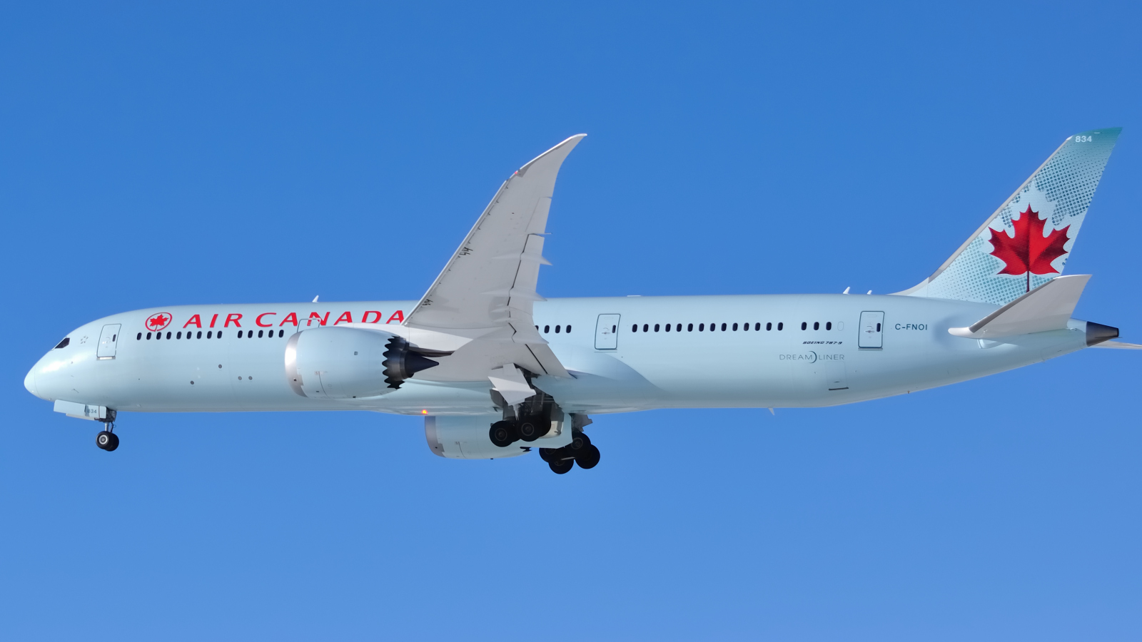 C-FNOI · Boeing 787-9 Dreamliner · (YUL / CYUL)