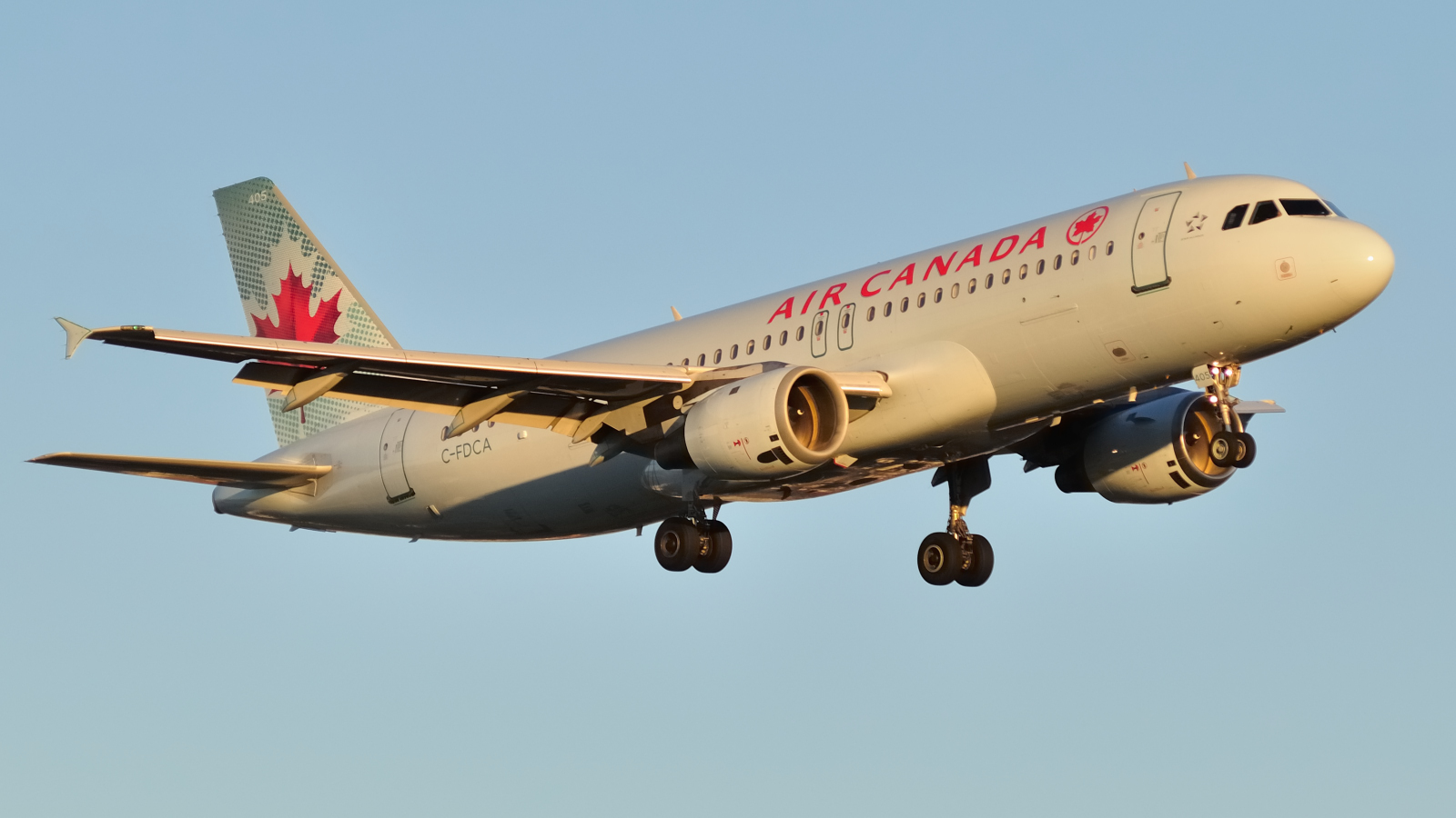 C-FDCA, (cn 232), Airbus A320-211