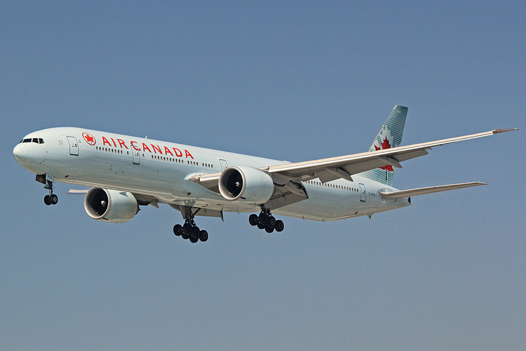 C-FITL (35256) 2007 Boeing 777-333(ER)