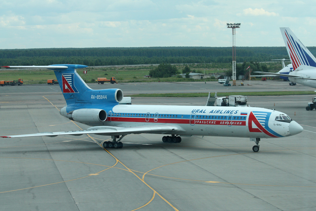 RA-85844 (cn 95A-992) Tupolev Tu-154M
