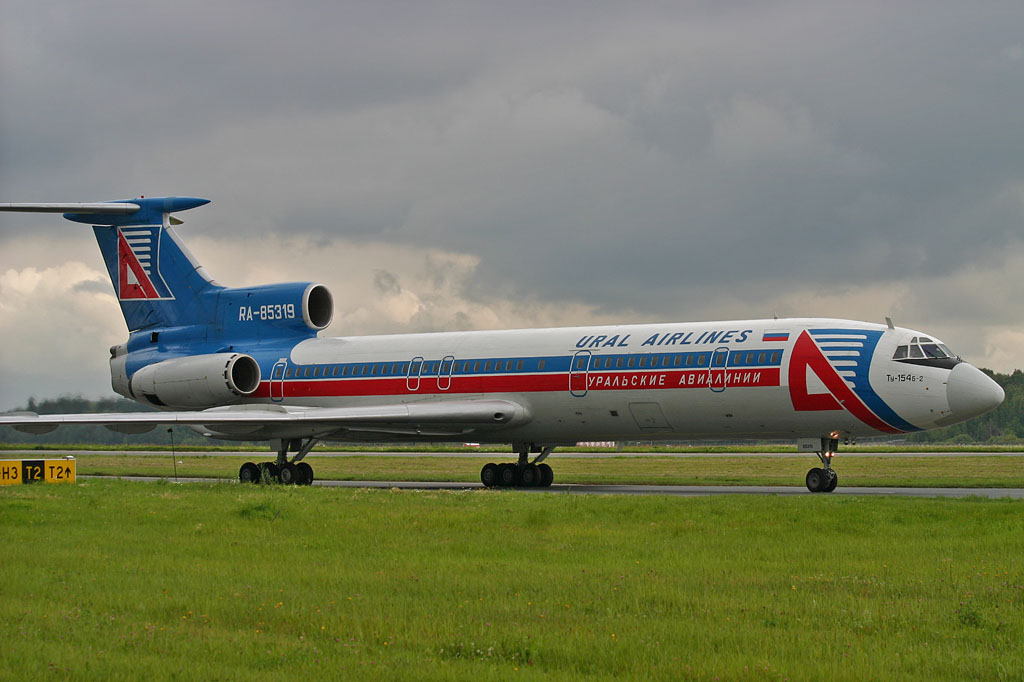 RA-85319 (78A319) Tupolev Tu-154B-2