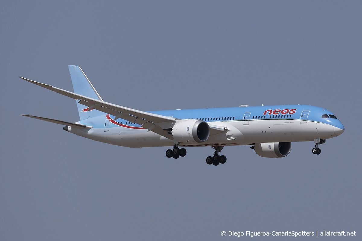 EI-NYE (38756) 2017 Boeing 787-9 Dreamliner
