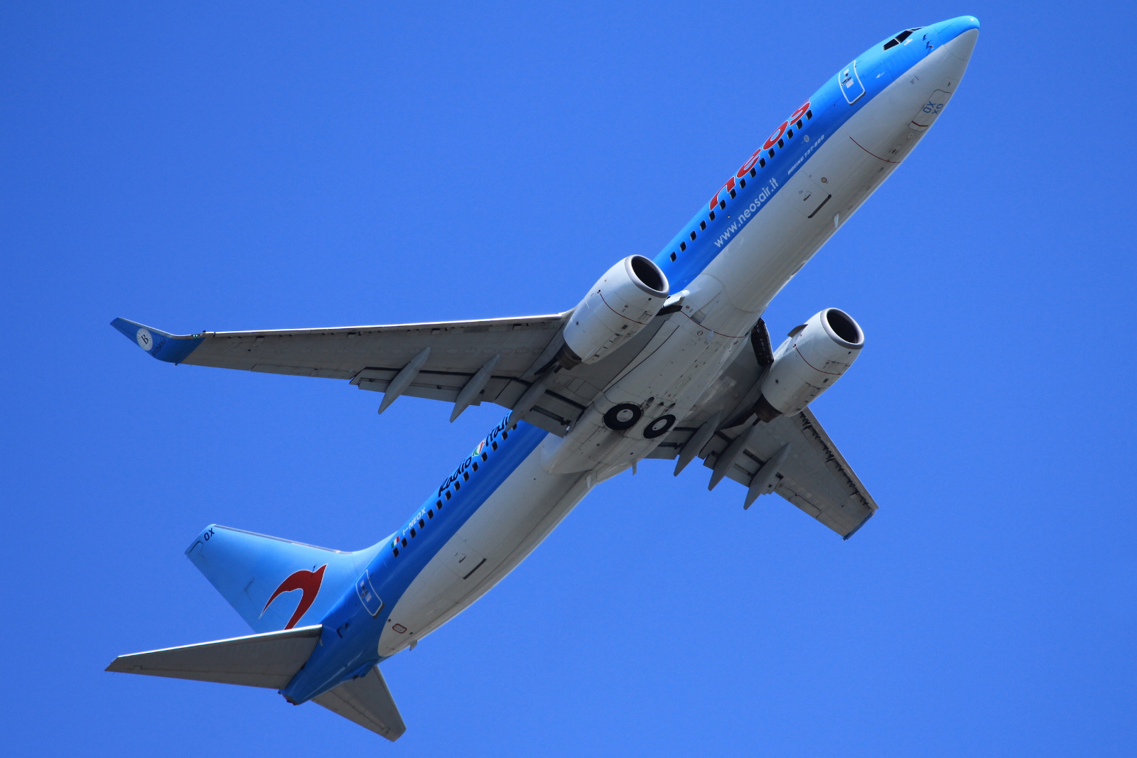 I-NEOX · Boeing 737-86N(WL) · (FCO / LIRF)