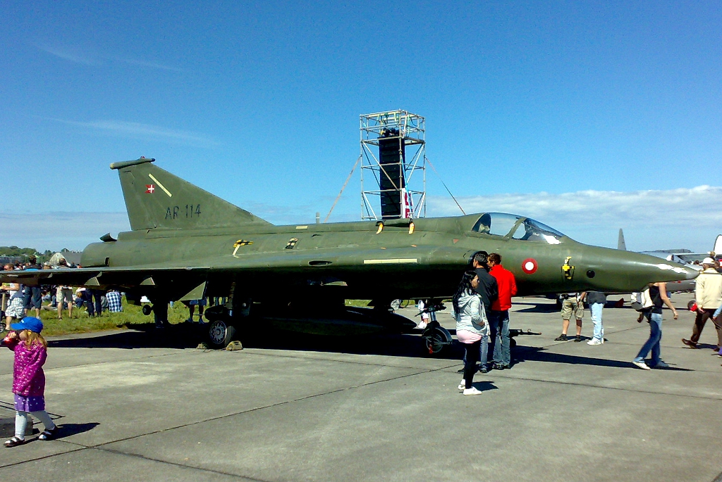 AR-114 · Saab RF-35 Draken · (SVG / ENZV)